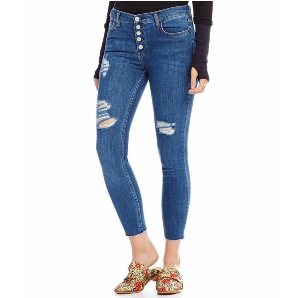 NWT Free People Destroyed Reagan Raw Jeans - 24